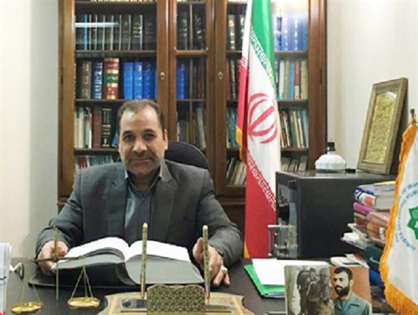 فساد در جامعه وقتی بیشتر شد که بچه های جنگ از پست های اجرایی کنار گذاشته شدند/ آرمانگرایی ما عین عقلانیت است