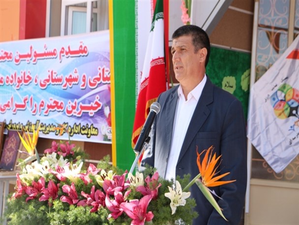 دانش آموزان، امید آینده کشور هستند/ دفاع مقدس، سند افتخاز ملت ایران است