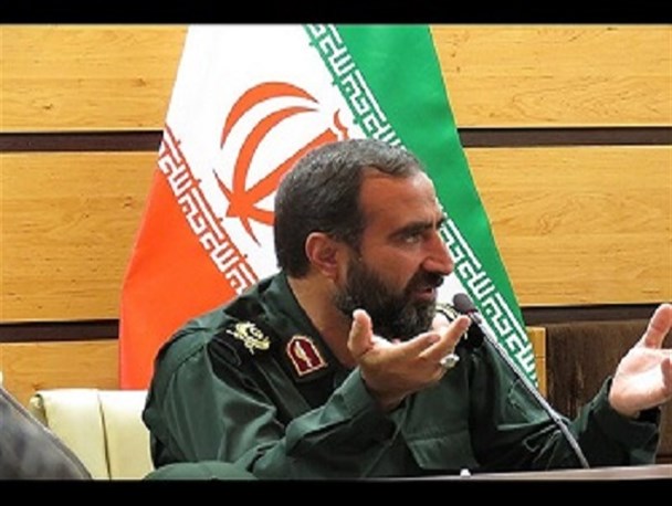 سخن برخی از خواص مبنی بر پیشرفت بدون توان نظامی بسیار ساده لوحانه می باشد