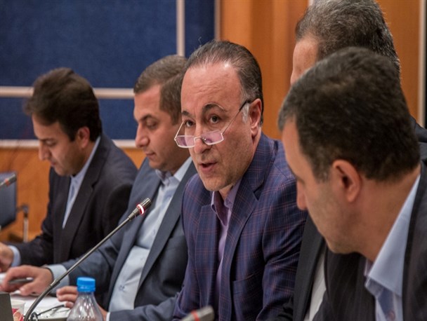بازارچه صنایع دستی تبریز افتتاح می‌شود/ با هتل‌های گران فروش برخورد می‌کنیم/ اجرای 4 پروژه اساسی برای تبریزِ 2018