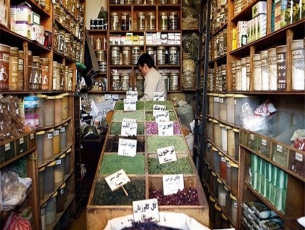 ممنوعیت عرضه انواع مکمل های تغذیه ای و ورزشی در عطاری ها/ متصدیان عطاری از ورود به راه های غیر قانونی اجتناب کنند