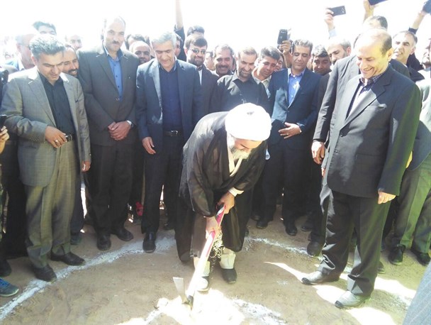 کلنگ بزرگترین مجموعه تفریحی، ورزشی و توریستی کشور در شهرستان سامان به زمین زده شد