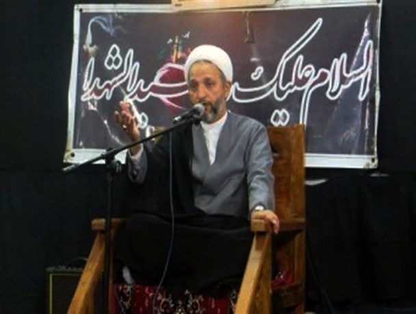 راحت طلب ها و نفوذی ها از مهم ترین عوامل بسترساز واقعه ی غم بار کربلا بودند