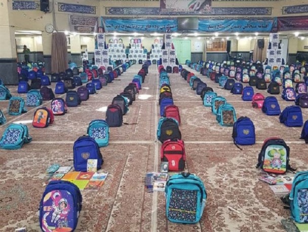 ۵۴۰۰ بسته نوشت افزار ایرانی و اسلامی در استان کردستان توزیع شد