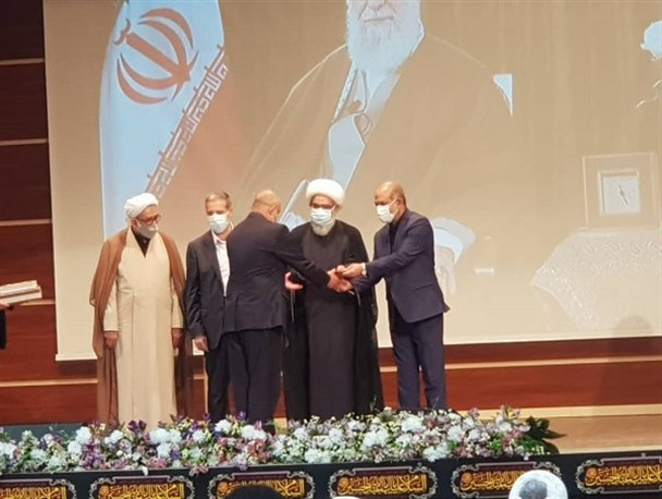 اولین استاندار دولت سیزدهم در بوشهر معرفی شد/ استاندار سابق بوشهر از مردم حلالیت طلبید