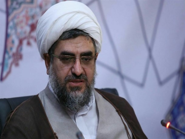 جامعه بدون ولایت، در مسیر انحطاط قرار می‌گیرد