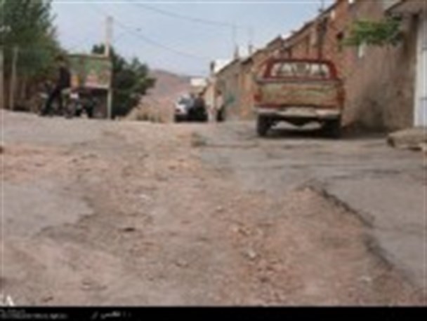 خودروها در خیابان ها و معابر سمیرم فرسوده می شوند