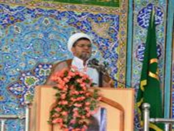 هدف رسانه های غربی ناامن جلوه دادن جامعه اسلامی است