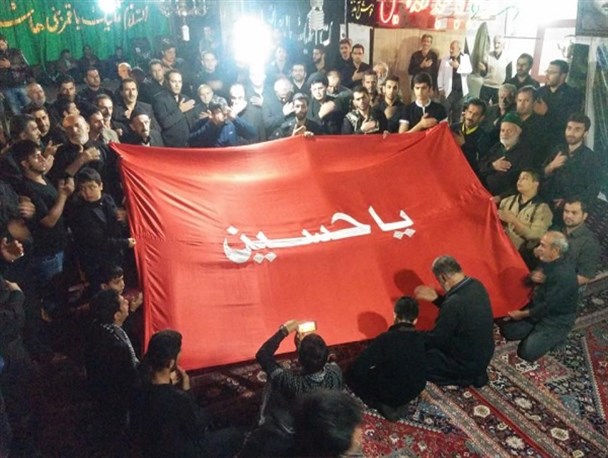 رونمایی از پرچم ضریح سیدالشهدا اهدایی سردار سلیمانی در گرنا آمل
