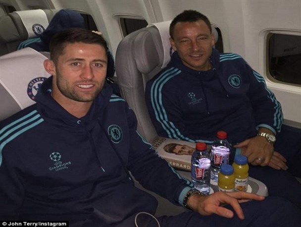 جان تری در اندیشه همبازی شدن با دژاگه