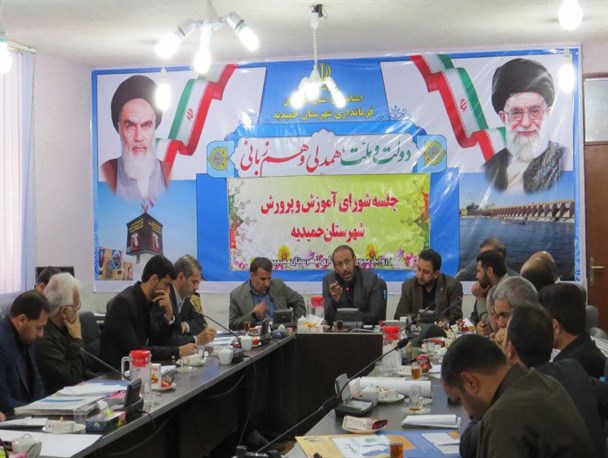 مشکل ایاب و ذهاب دانش‌آموزان روستایی حمیدیه باید رفع شود+عکس