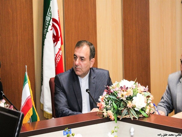 افزایش پلکانی ساعات کاری در گمرک پلدشت/ ارتباط ریلی بین ایران و نخجوان راه اندازی می شود