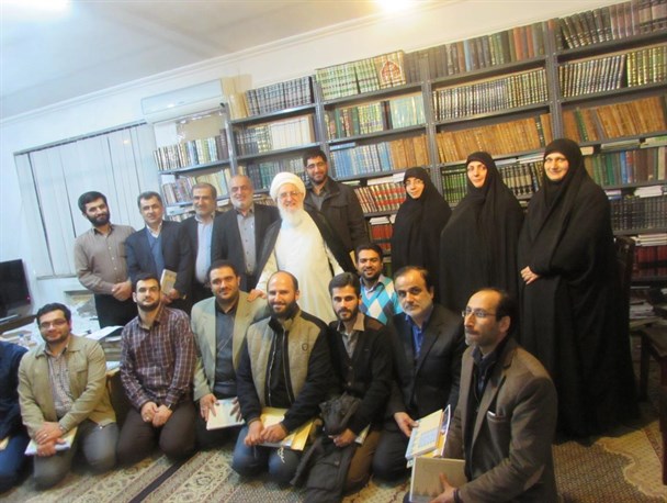 از برکات انقلاب اسلامی این بود که یک نسل انقلابی را از میان گمراهان تربیت کرد +تصاویر