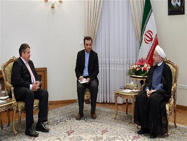 ایران جولانگاه زیاده خواهان نیست/دولت تکلیف خود را با یاوه گویان مشخص کند