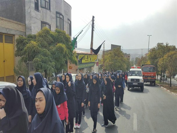 همایش بزرگ پیاده روی دانش آموزان دختر شهرستان اسکو برگزارشد+تصاویر