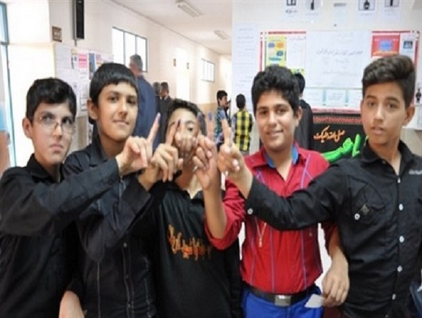 ۱۶ هزار دانش آموز آران و بیدگلی ۸۵۰ نماینده خود را انتخاب کردند