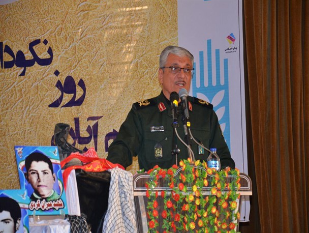 رفاه طلبی و دنیا طلبی در بدنه انقلاب گناهی نابخشودنی است