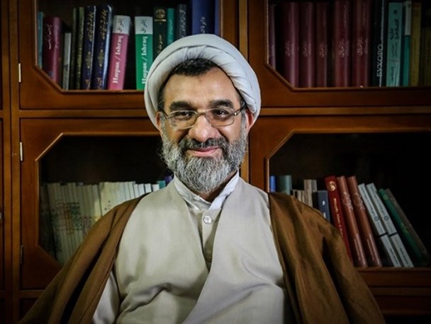 رفتار شهدا به عنوان نظریه در دانشگاه‌ها ارائه شود