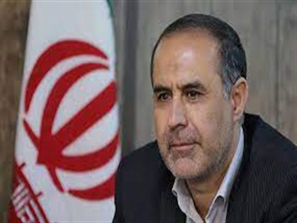 مسئولین بدون تشریفات و سرزده برای حل مشکلات مردم حضور یابند