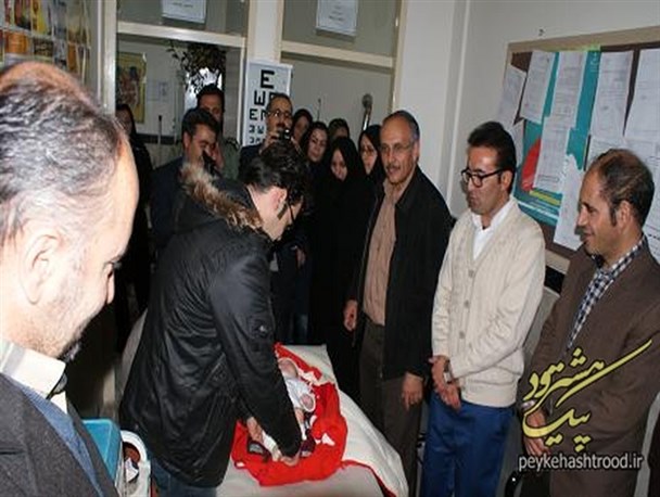 تزریق واکسن پنجگانه “پنتاوالان” به کودکان هشترودی آغاز شد