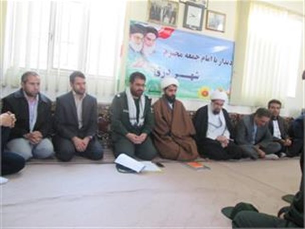 دیدار بسیجیان با امام‌جمعه شهر درق