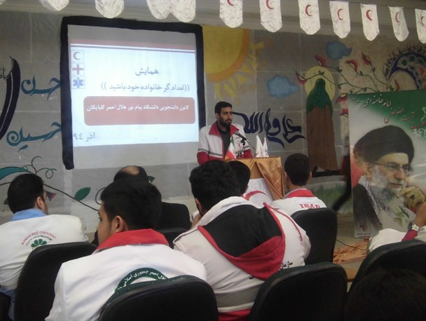 مراجعه بیش از ۲۵۰ نفر به پایگاه های جاده ای هلال احمر گلپایگان