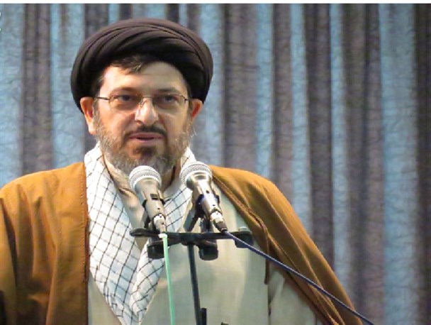 انتقاد امام جمعه دزفول از کم کاری برخی ادارات/ پذیرایی از ۱۵۰۰ نفر در روز/ استقرار اورژانس دزفول در چزابه