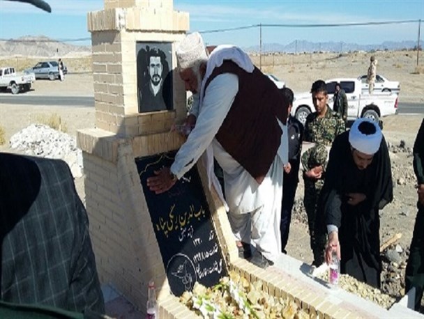 برگزاری مراسم عطرافشانی و غبارروبی مزارشهدا در شهرستان میرجاوه