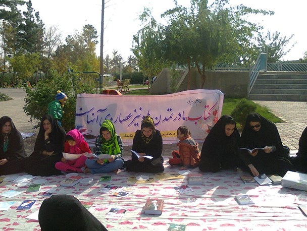 گزارش میدانی از ۶۰ بانوی تایبادی درمورد وضعیت مطالعه کتاب/۱۲ ساعت درماه میانگین مطالعه بانوان تایبادی