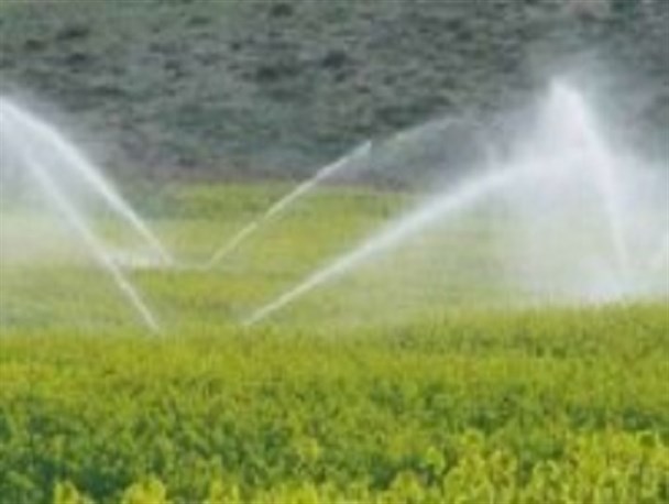 اجرای طرح ۳۰۰ هکتاری آبیاری تحت فشار در آبیک