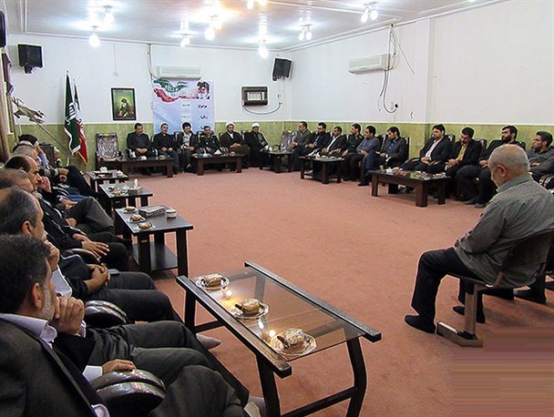 دیدار جمعی از بسیجیان با امام جمعه دزفول
