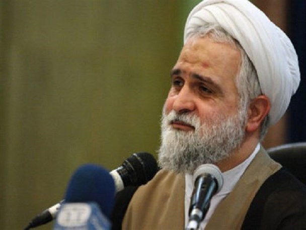 امروز تنگه احد انقلاب اسلامی، علوم انسانی است/ برخی از مدیران میانی به دنبال به دست آوردن دل غربی‌ها هستند