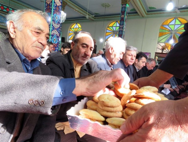 اردبیل در میلاد پیامبر مهربانی‌ها غرق در جشن و سرور است