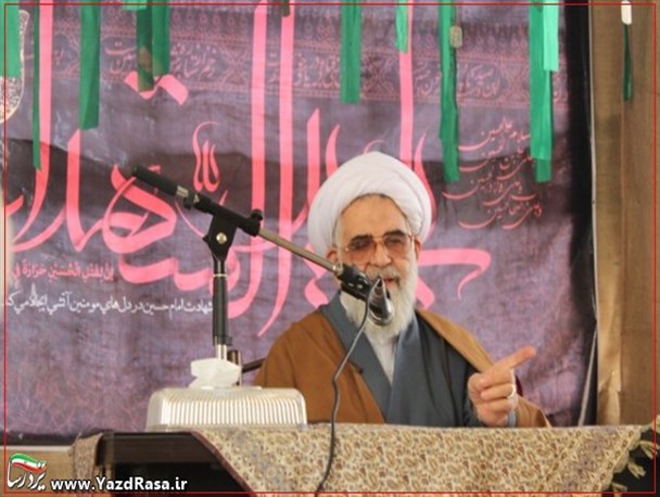 طلاب به مقابله جدی با مشکلات فرهنگی بپردازند