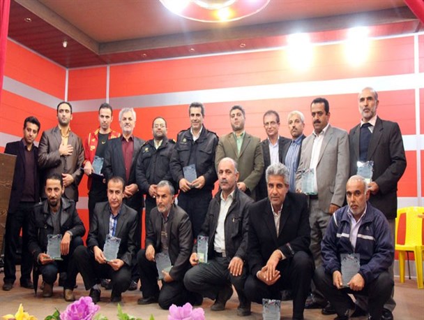 گزارش تصویری/ مراسم تجلیل از فعالان عرصه حمل و نقل همگانی در محمودآباد