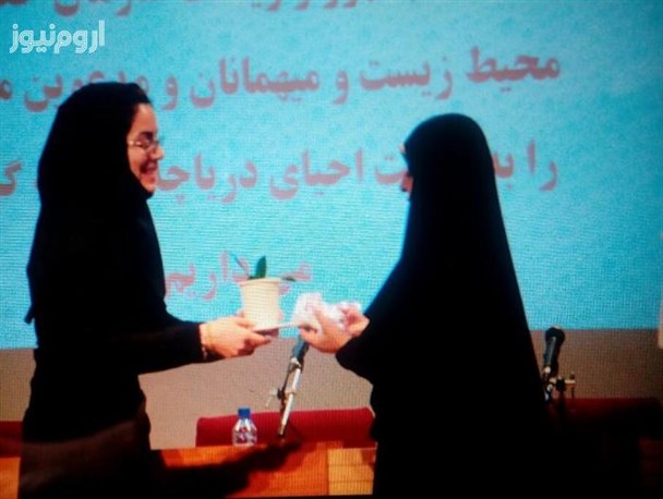 از هدیه دادن نمک دریاچه ارومیه به ابتکار تا پیشنهاد نذر آب به دریاچه!