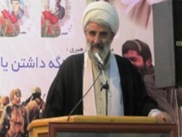 داوطلبان انتخابات همدیگر را تخریب و تضعیف نکنند/ تضعیف وحدت راه نفوذ دشمنان را باز می کند