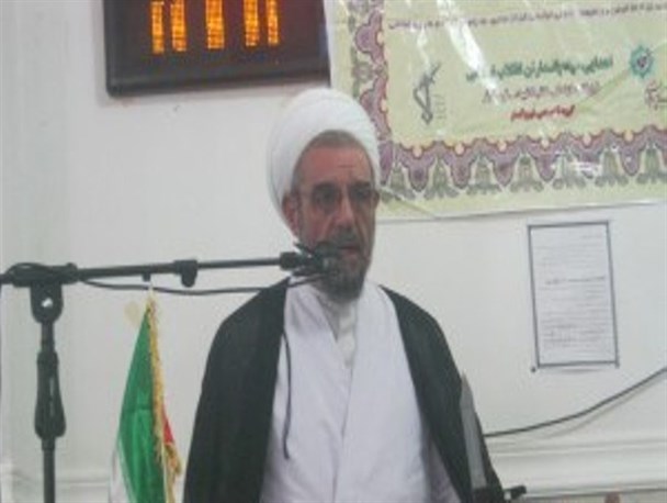 خواص داخلی با نقاب اسلامی وایمانی در پی نفوذ هستند/۹دی روز رسوایی خائنین داخلی است