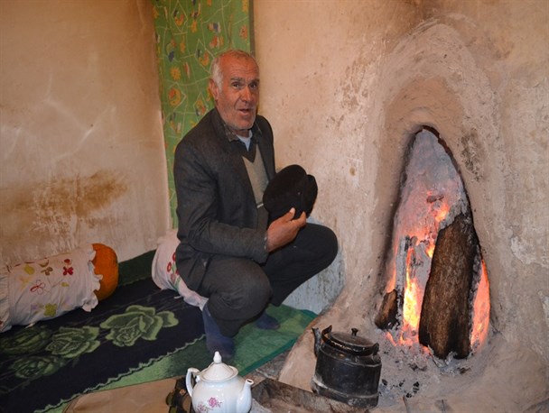 بی توجهی مسئولان کهگیلویه و بویراحمد به «تلگهی»/ وقتی حافظ جنگل، خود قاتل درختان بلوط می شود+ تصاویر
