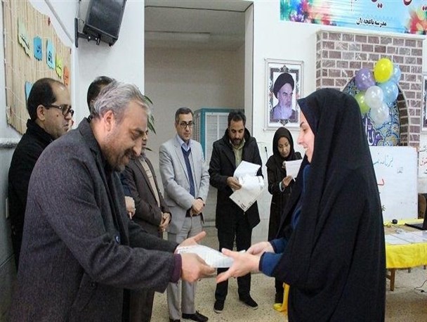 معلمان پژوهشگر دلیجانی تجلیل شدند
