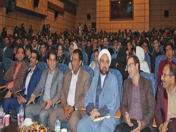 حجت الاسلام مظاهری: با غرض ورزانی که کلیپ را منتشر کردند برخورد شدید خواهیم کرد/ عدم پاسخگویی معاونت فرهنگی-دانشجویی دانشگاه
