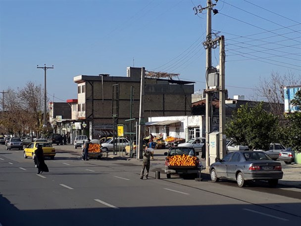 کسادی بازار میوه فروشی ها، با جولان وانت‌های میوه فروش+ تصاویر