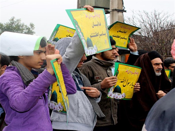 طنین فریاد "لبیک یا رسول الله"دانش آموزان گرگانی