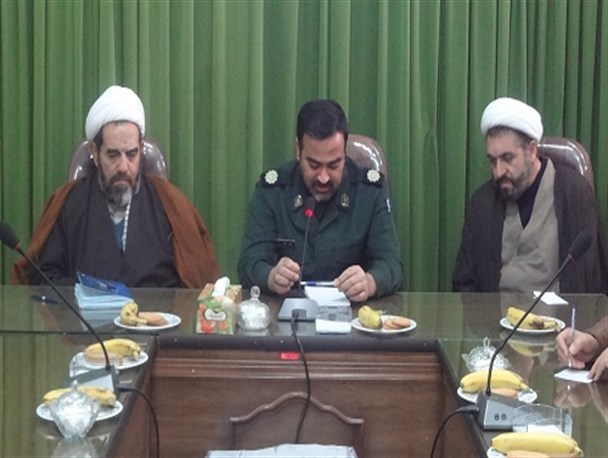 تأکید امام‌جمعه نهاوند بر نظارت بیشتر بر عرضه‌کنندگان محصولات فرهنگی