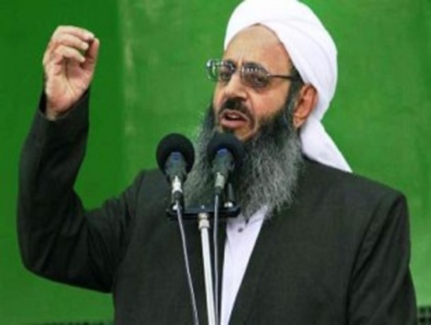 مولوی عبدالحمید کاندیدای رد صلاحیت شده را به قانون دعوت کرد