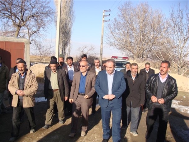 ۲۰۰ کیلومتر از راه های روستایی خدابنده آسفالت شده است/جذب اعتبار کافی برای گازرسانی به ۱۱۵ روستای خدابنده