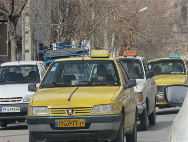 همدردی تاکسیرانان سمیرم با آتش نشانان پلاسکو+ تصاویر