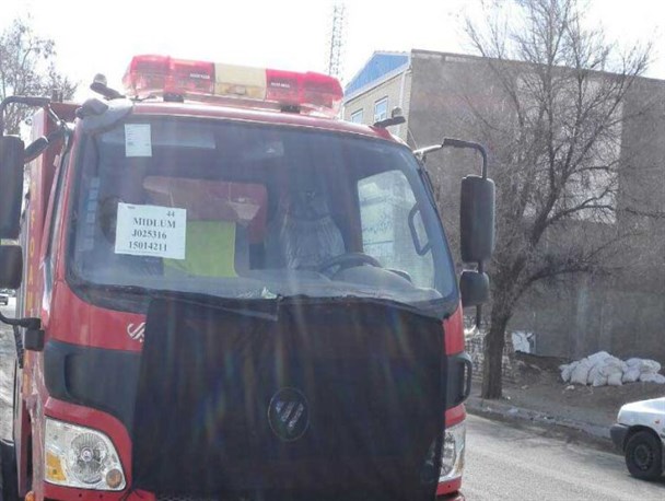 حادثه پلاسکو زنگ خطری برای آتشنشانی ها / آتشنشانی که بعد از ۲۷ سال لباس ضد حریق ندارد