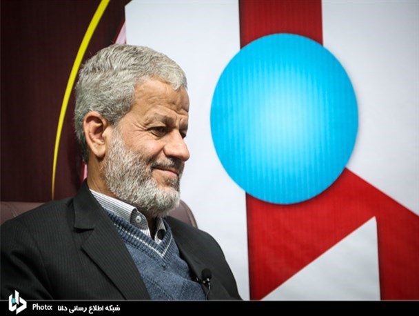 گزینه انقلابی و فسادستیز که عضو پایداری هم نباشد مورد تایید است/ هاشمی نقش سوخت‌رسان برای موتور اصلاحات و کارگزاران را داشت