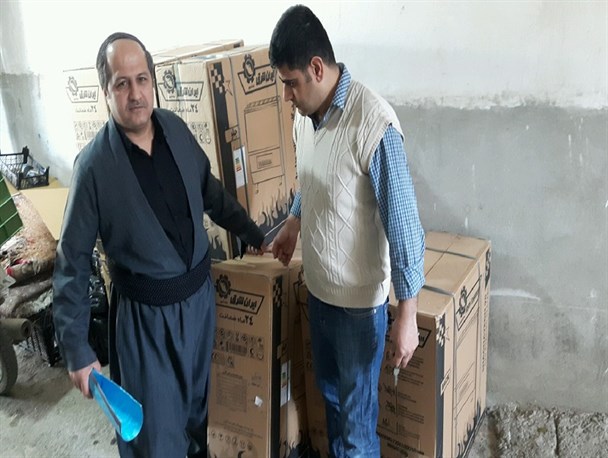 ۲۳۴ دستگاه بخاری گازسوز در بین نیازمندان سردشت توزیع شد